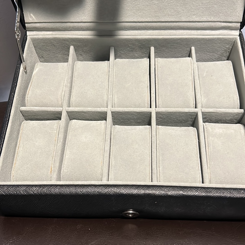 Mele & Co. Parker Watch Box - Picture 2 of 10